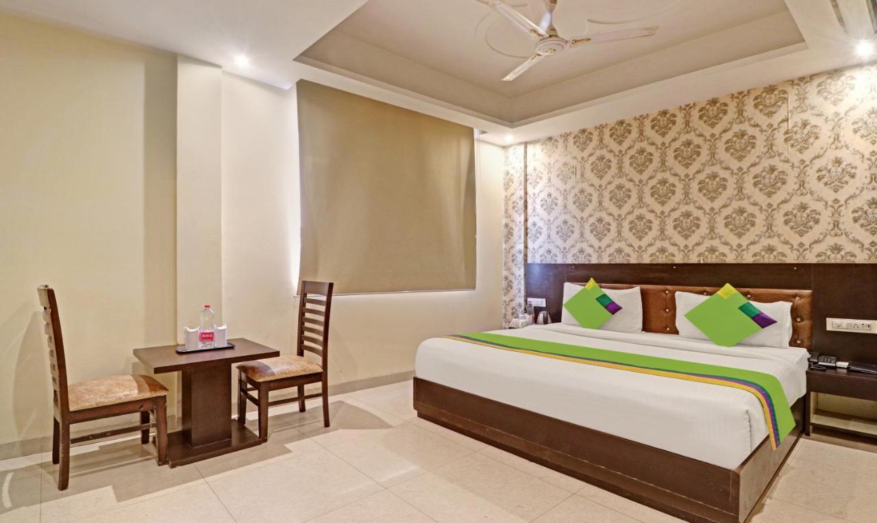 Treebo Trend Paragon Suites Mahipalpur 뉴델리 외부 사진