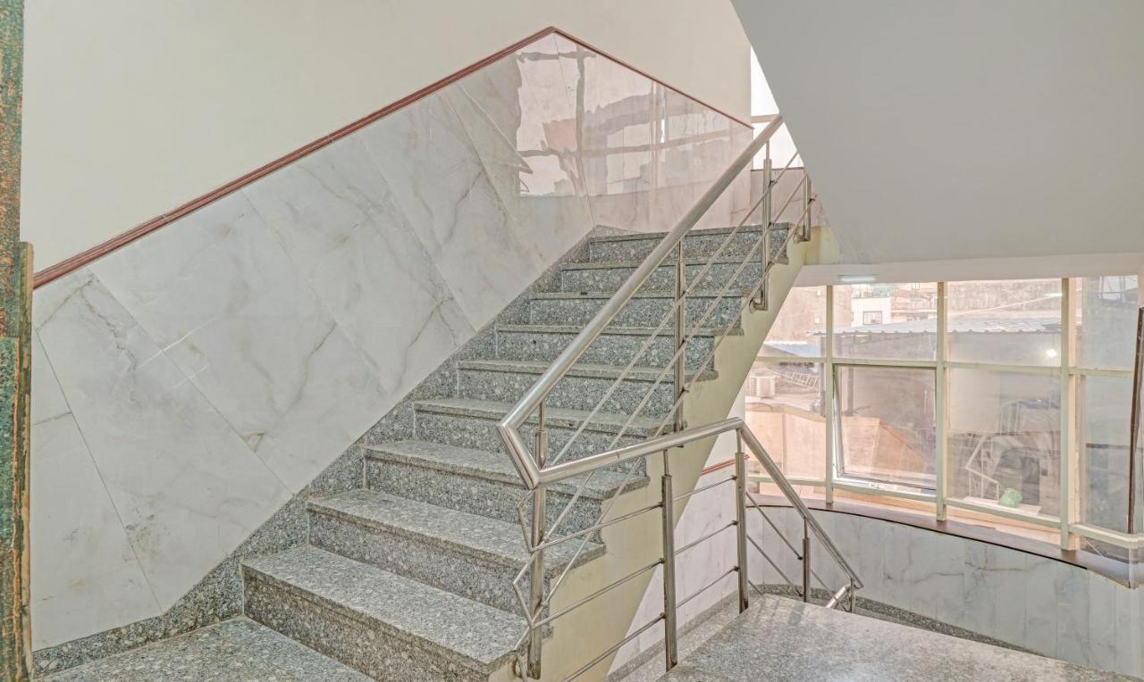 Treebo Trend Paragon Suites Mahipalpur 뉴델리 외부 사진