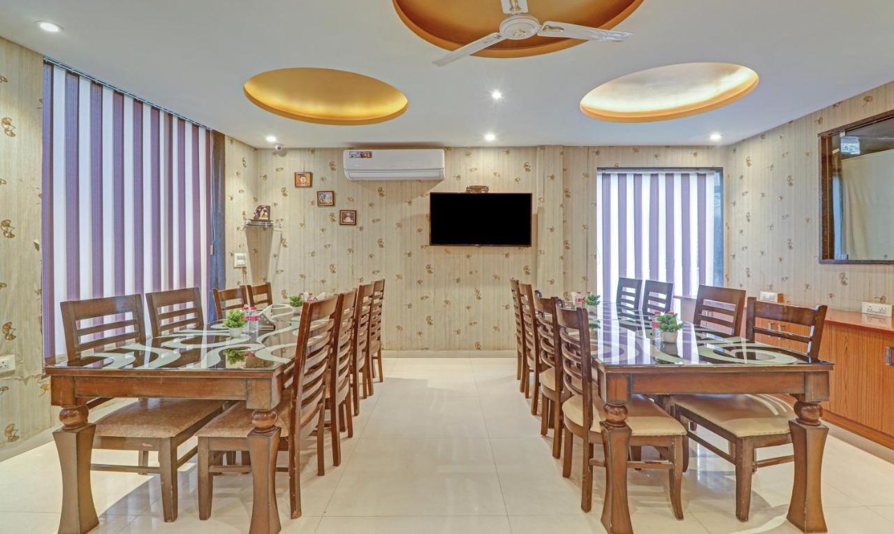 Treebo Trend Paragon Suites Mahipalpur 뉴델리 외부 사진