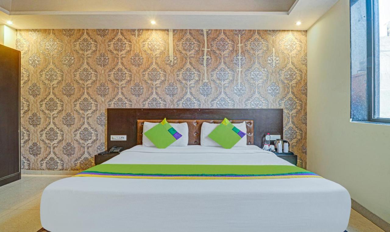 Treebo Trend Paragon Suites Mahipalpur 뉴델리 외부 사진